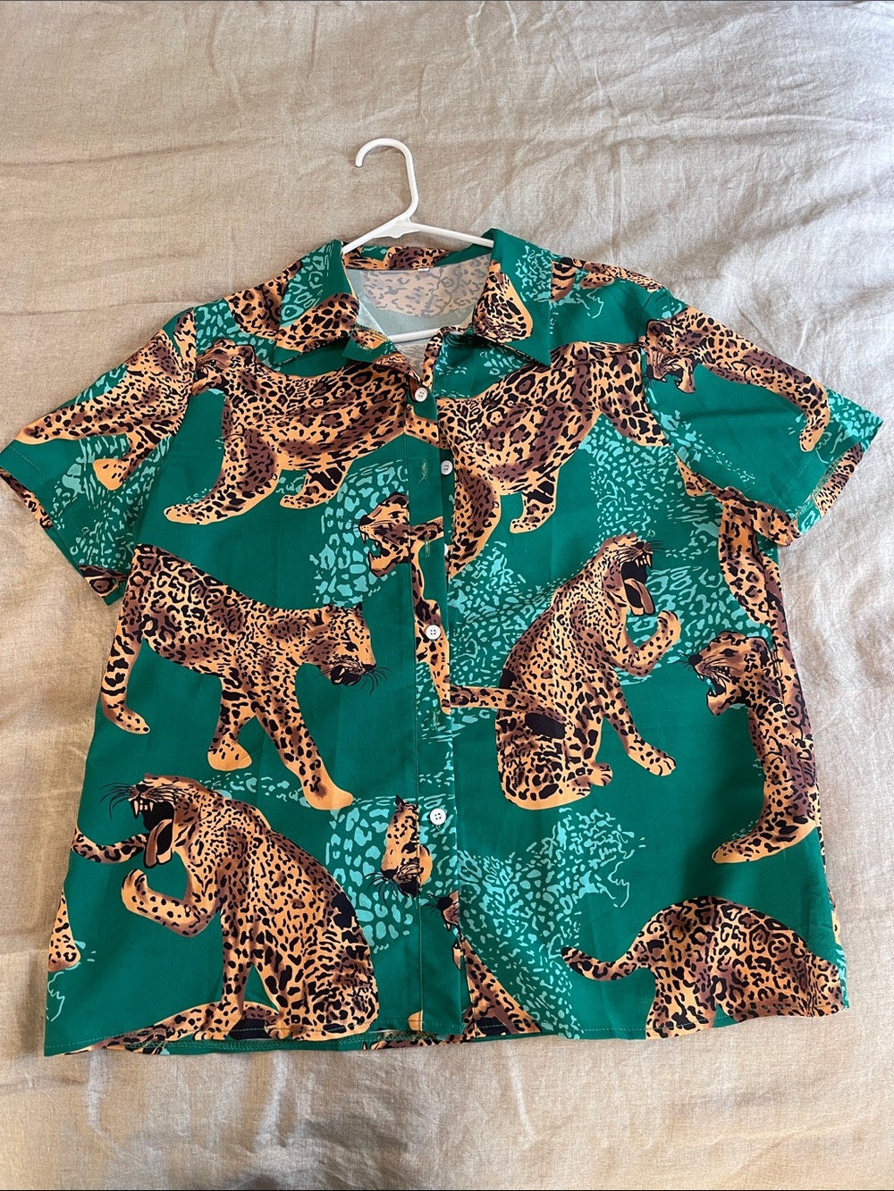 Women’s Green Short-Sleeve Button-Up Shirt with Leopard Print